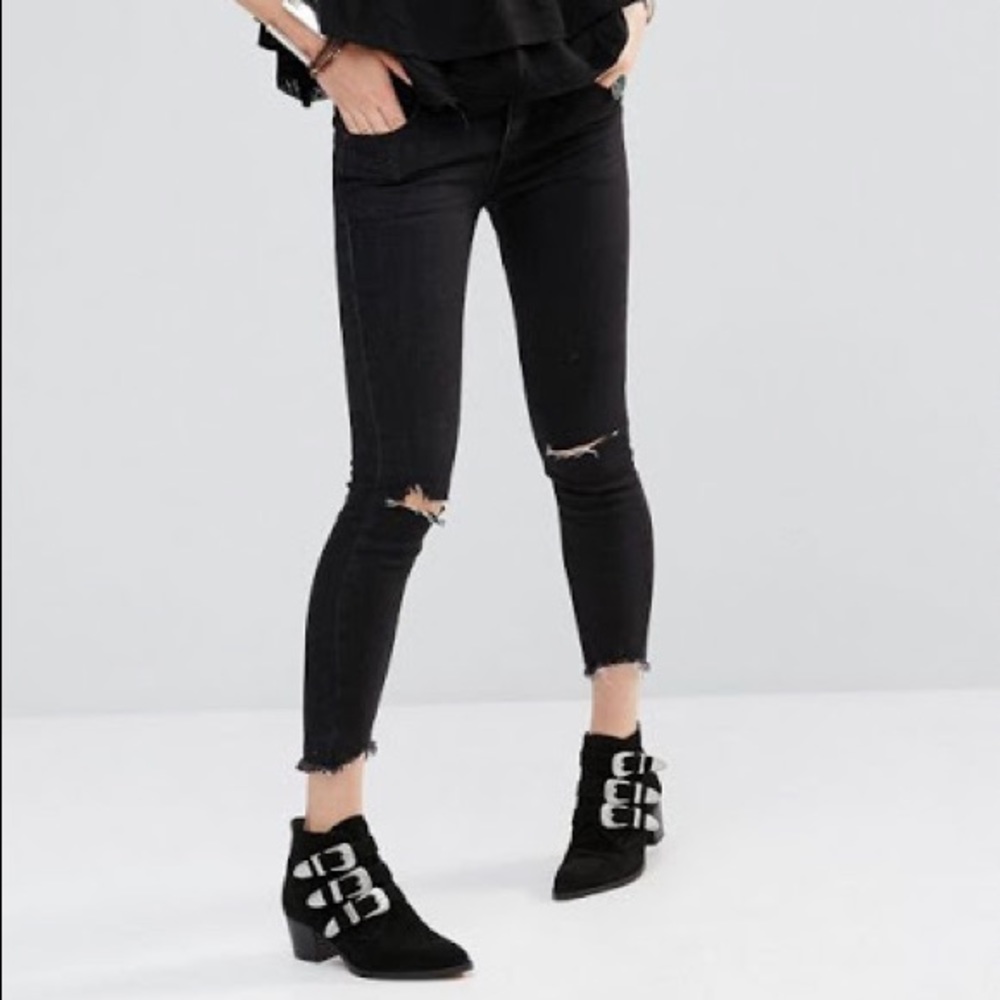 Free people skinny jeans with rips